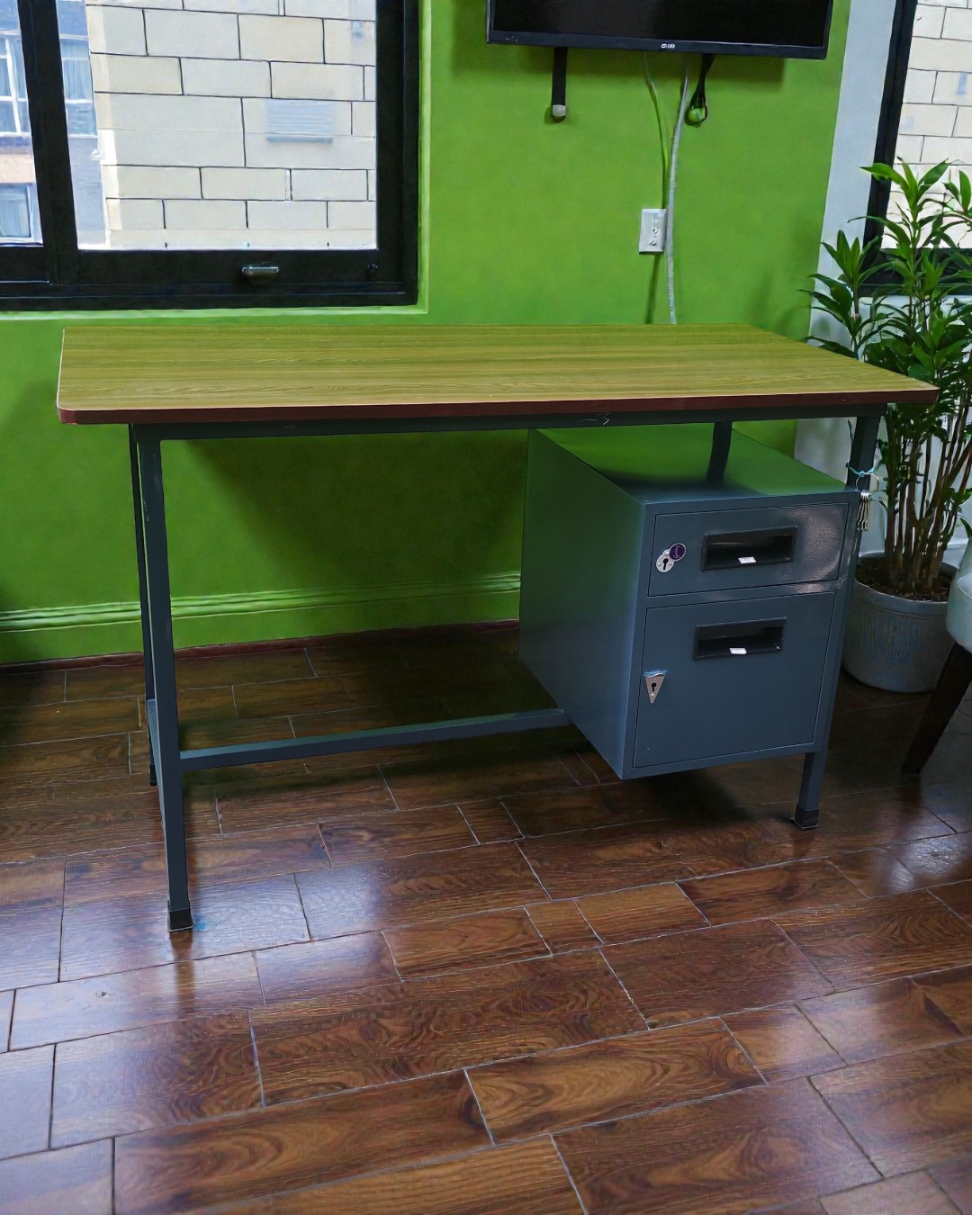 Office_Table
