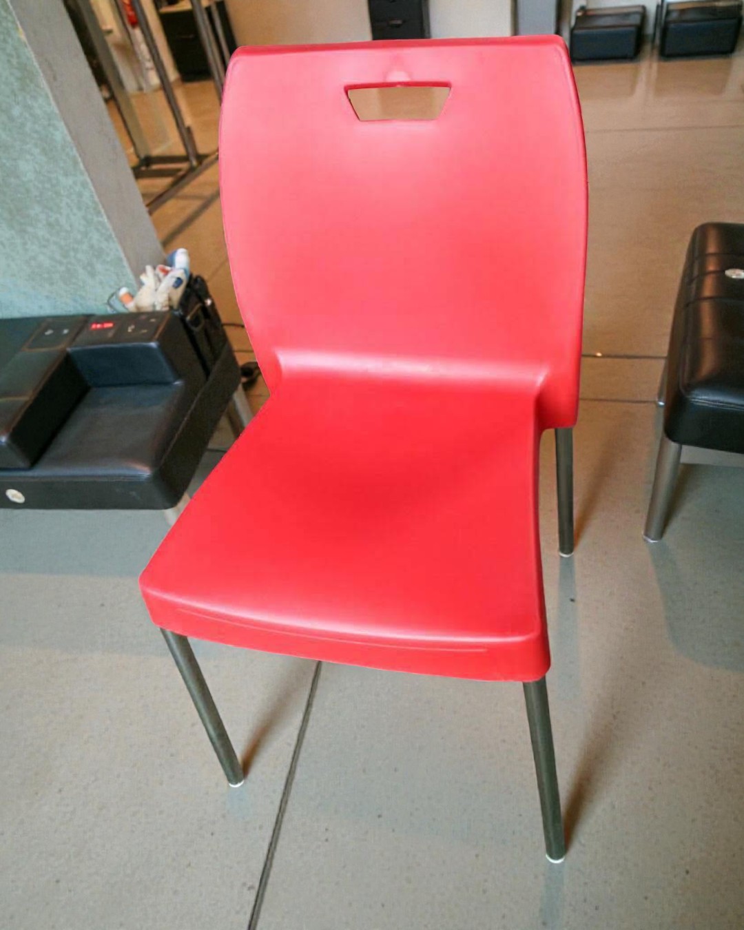 Plastic_Chair